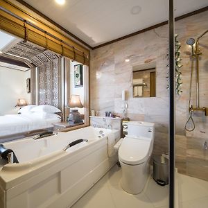 Grand Deluxe Room Pangnimman
